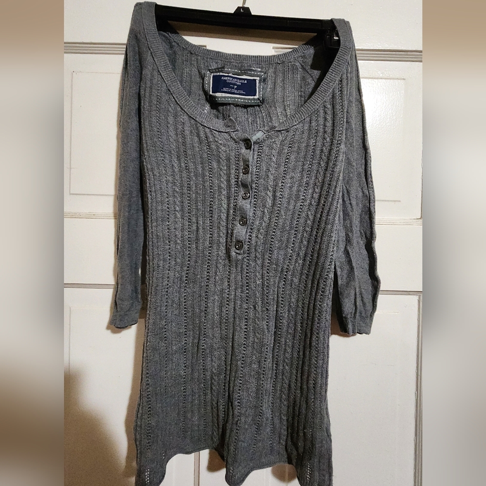 American Eagle Gray Knit Sweater